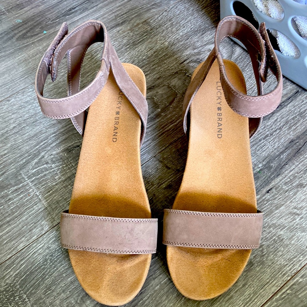 Heels, wedges.